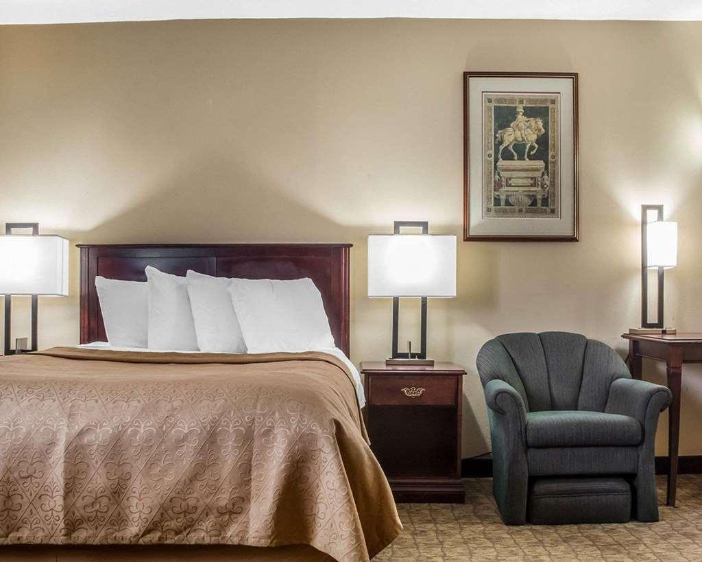 Days Inn By Wyndham Barrie Room photo