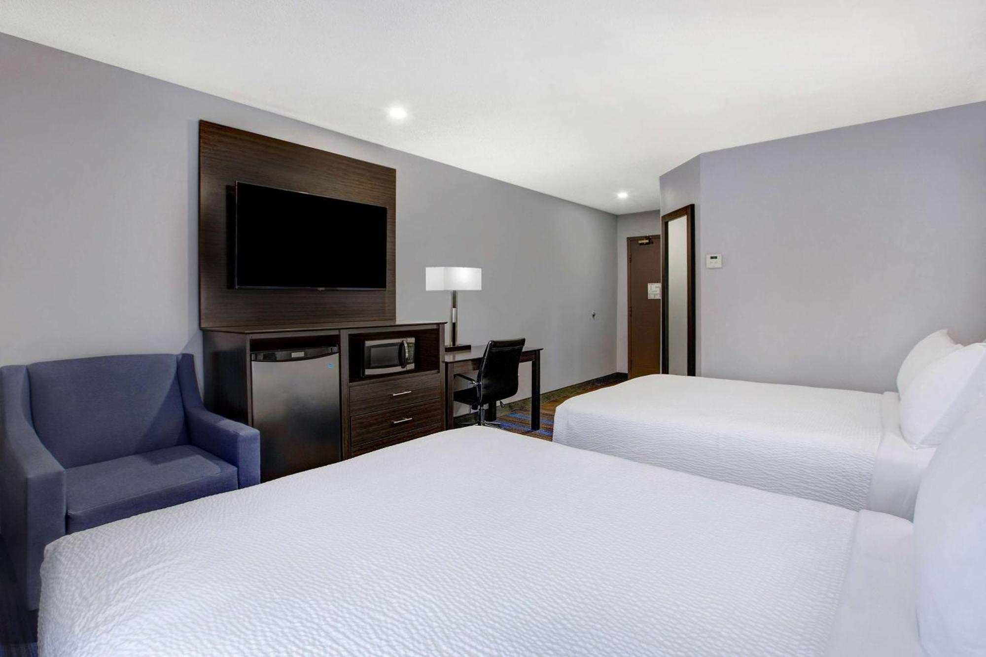 Days Inn By Wyndham Barrie Exterior photo